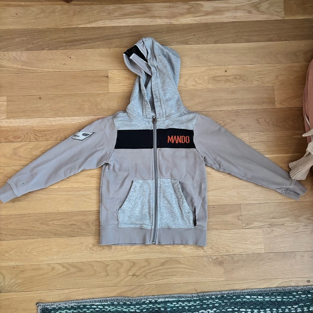 PLAY Hanna Andersson Star Wars Mandalorian Zipper Hoodie size Small 6-7